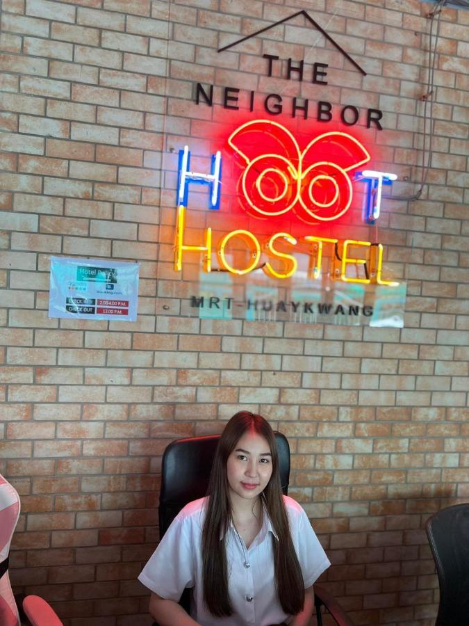 Hoot Hostel & Ratchada Bangkok Bagian luar foto